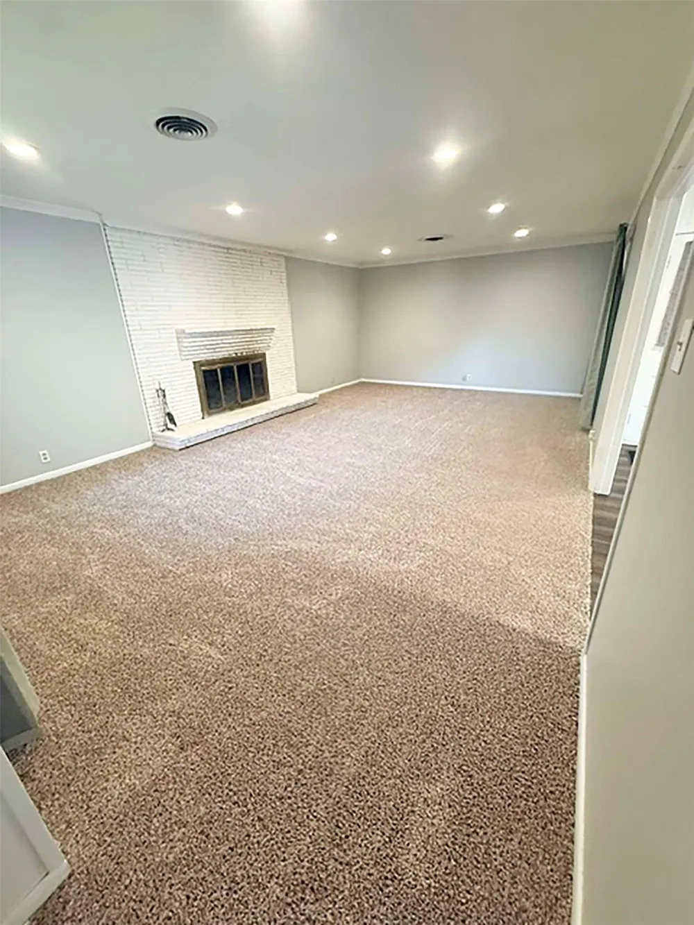 2710 Crestwood Place Denton, TX 76209