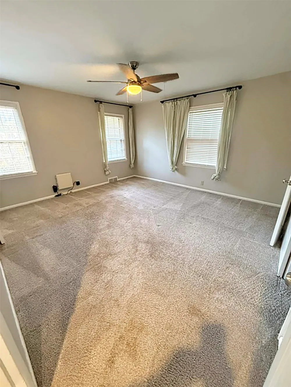 2710 Crestwood Place Denton, TX 76209