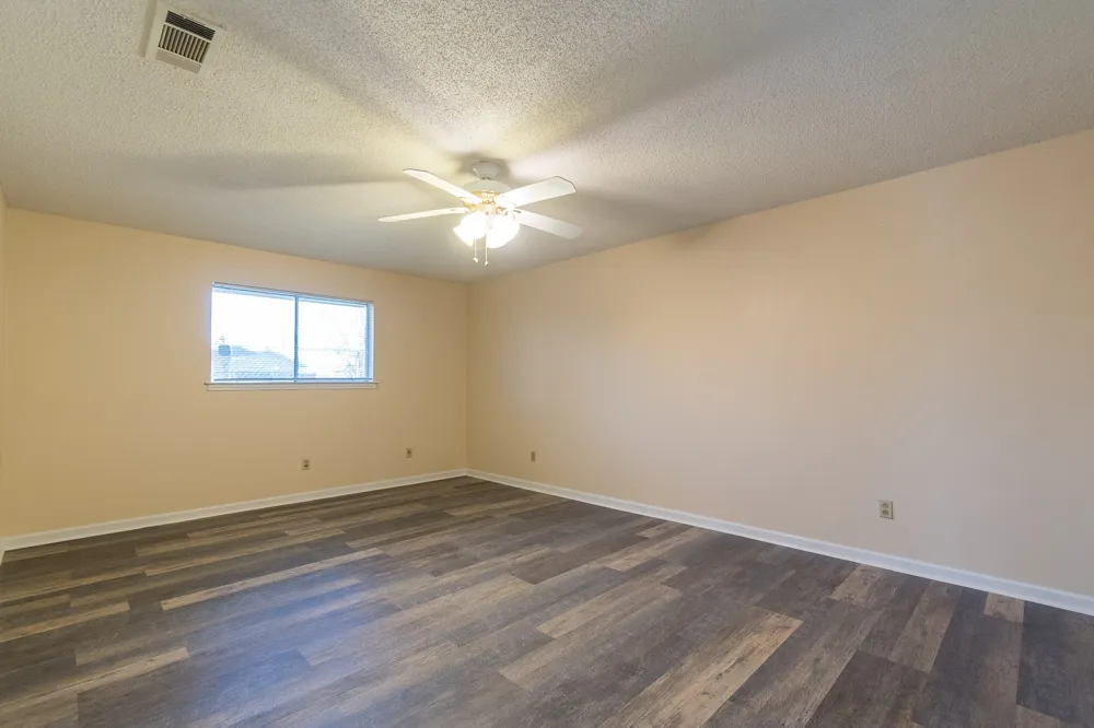 9190 Orbiter Circle Dallas, TX 75243