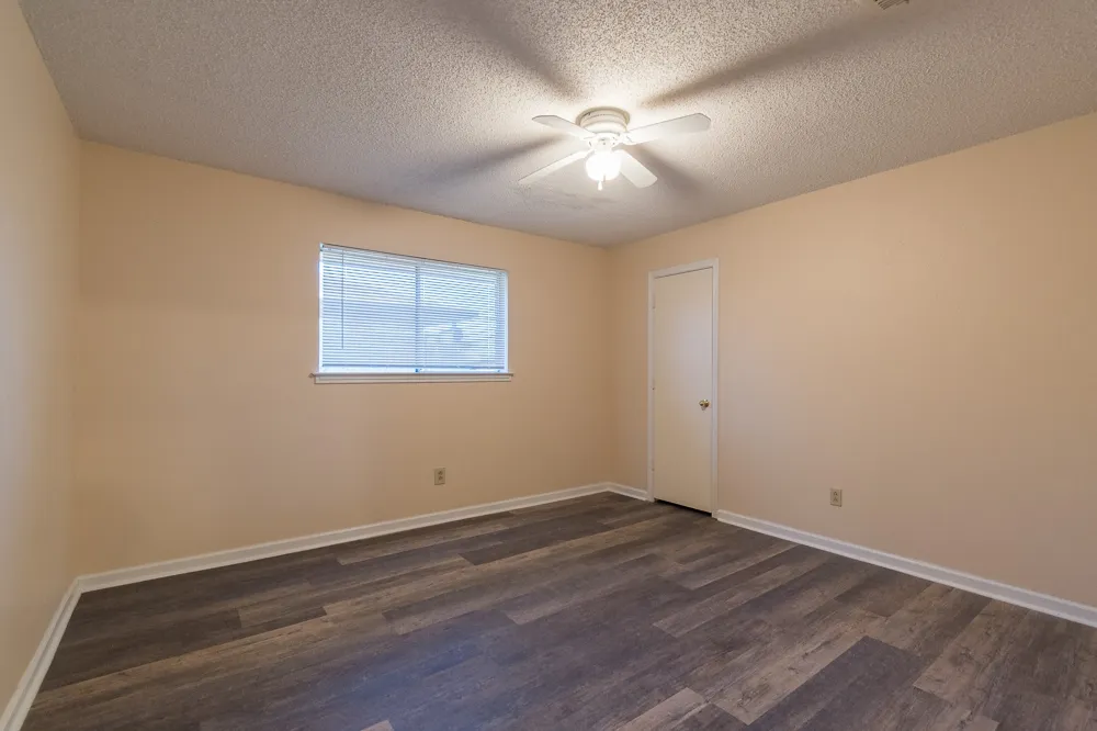 9190 Orbiter Circle Dallas, TX 75243