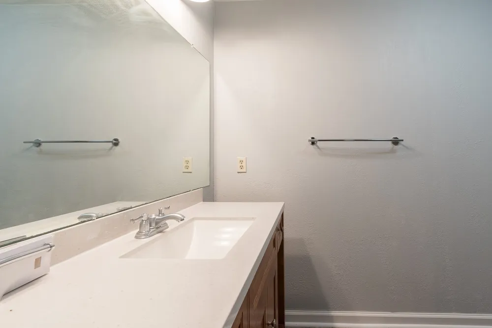 9190 Orbiter Circle Dallas, TX 75243