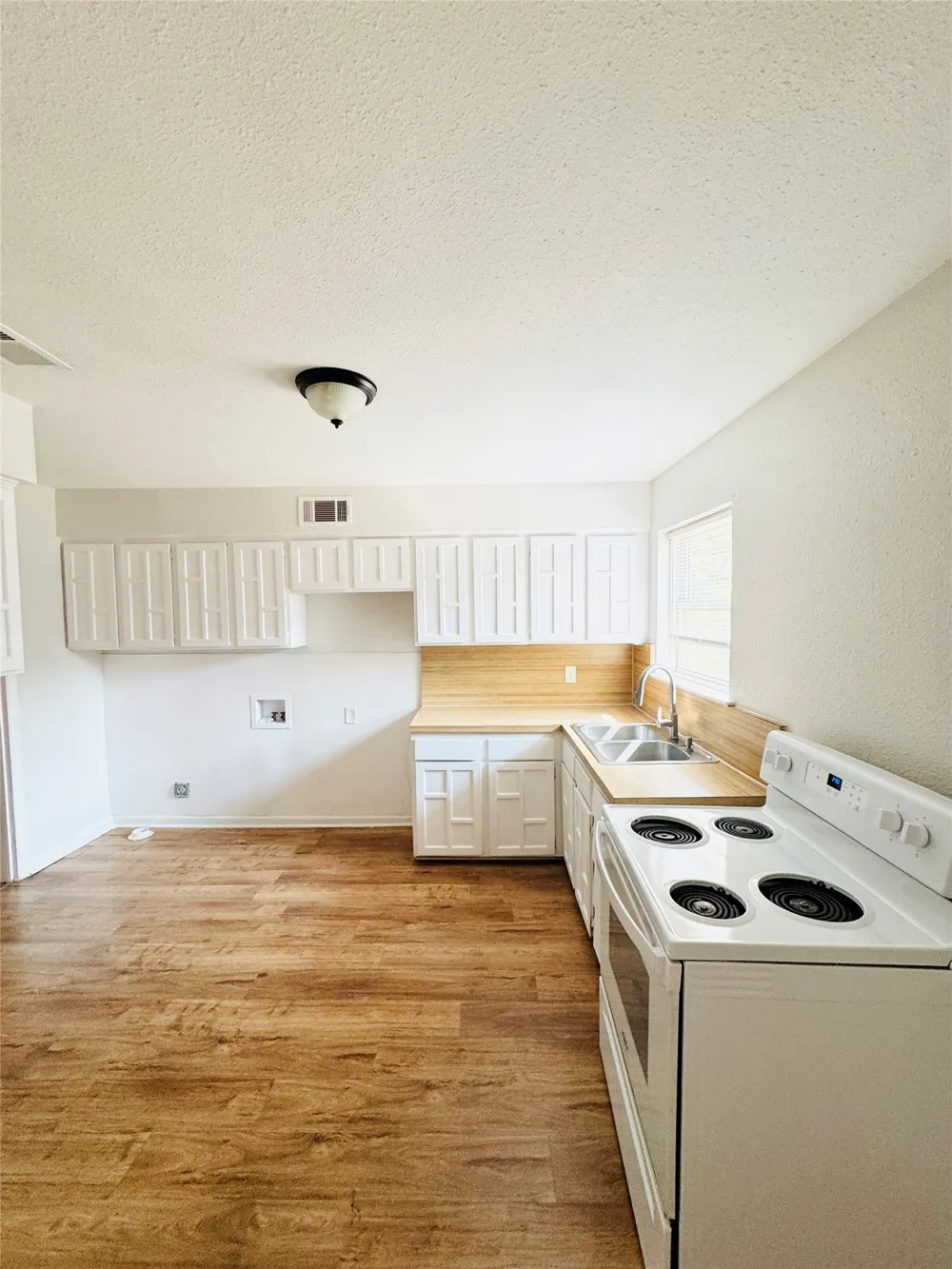 3114 Healey Drive Dallas, TX 75228