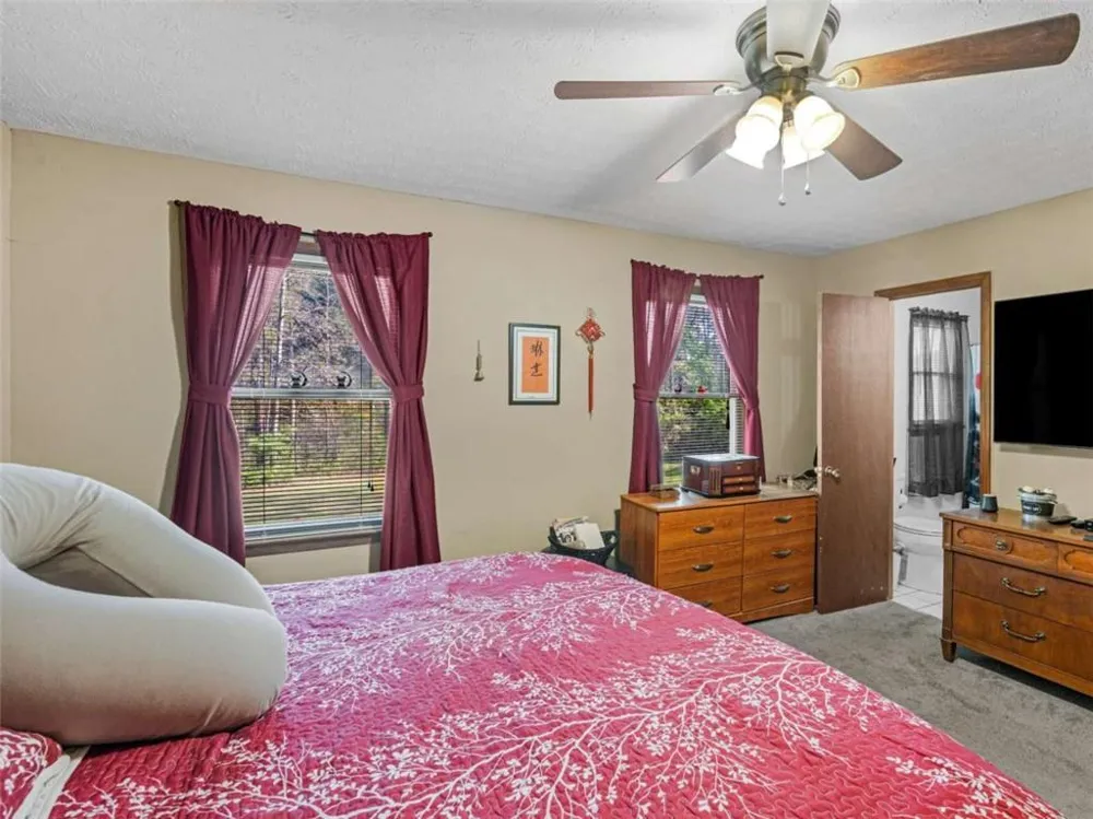 2037 Hampton Locust Grove Road Locust Grove, GA 30248