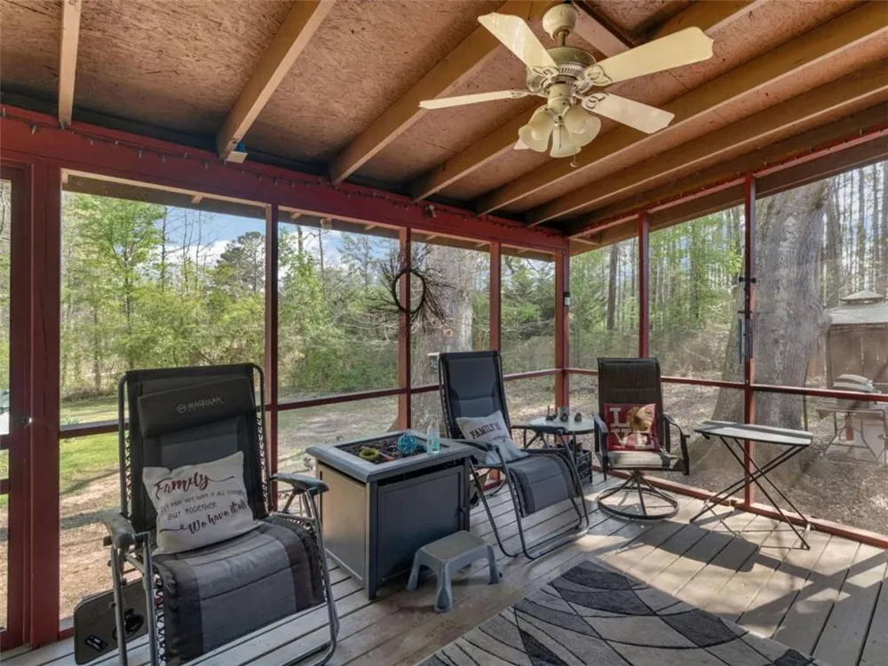 2037 Hampton Locust Grove Road Locust Grove, GA 30248