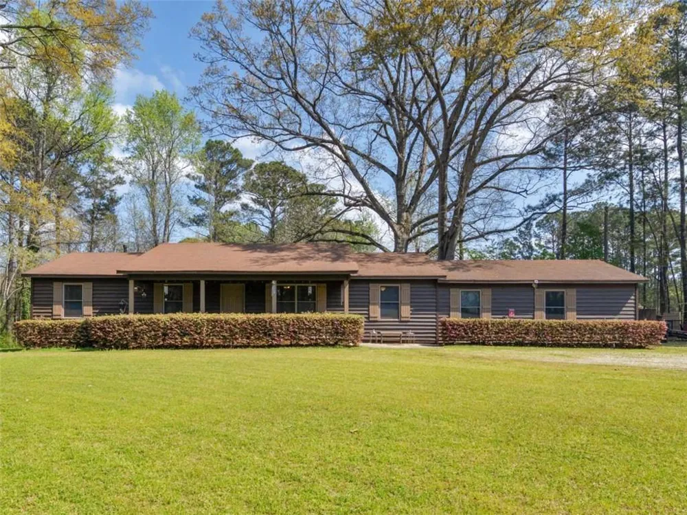 2037 Hampton Locust Grove Road Locust Grove, GA 30248