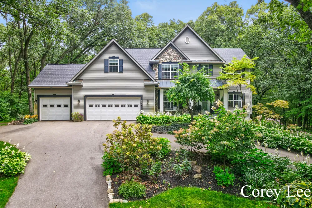 8484 Rocky Pines Drive NE Rockford, MI 49341