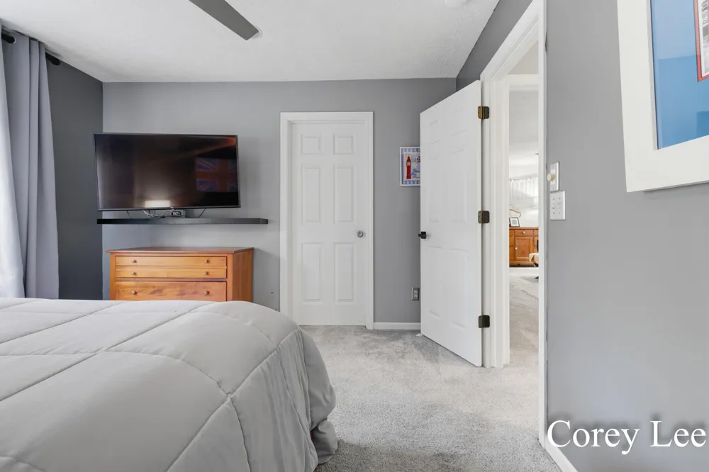 8484 Rocky Pines Drive NE Rockford, MI 49341