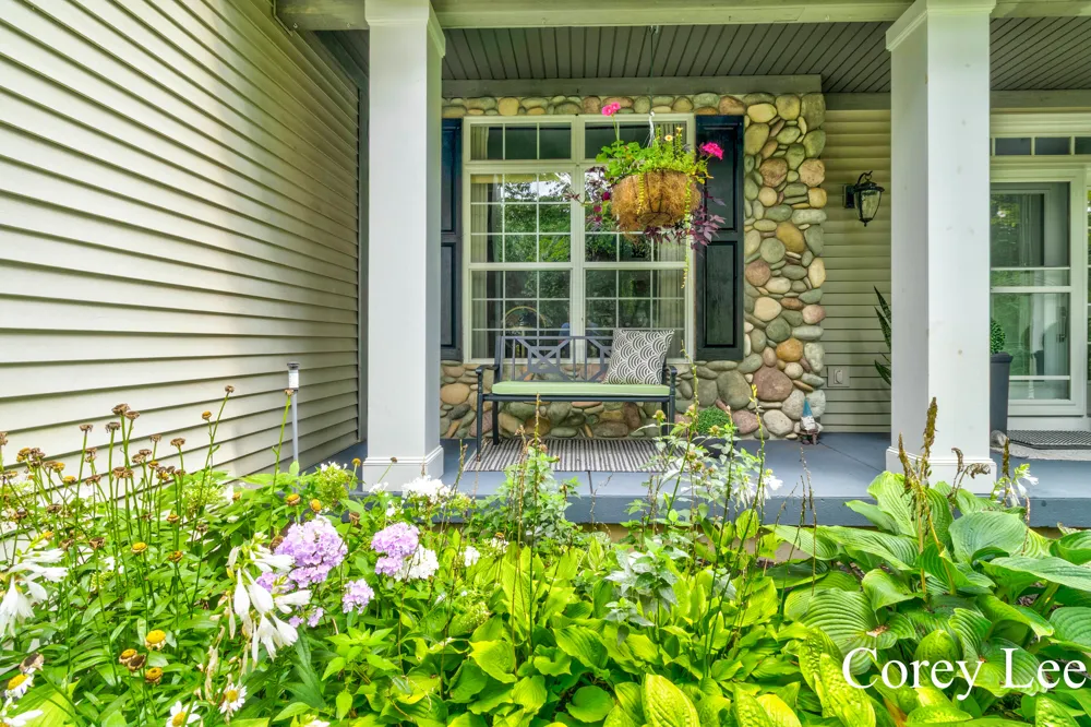 8484 Rocky Pines Drive NE Rockford, MI 49341