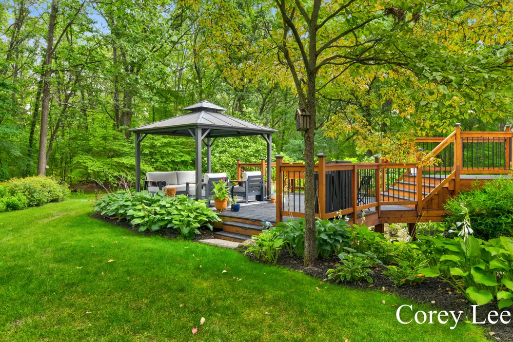 8484 Rocky Pines Drive NE Rockford, MI 49341