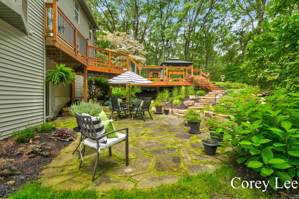 8484 Rocky Pines Drive NE Rockford, MI 49341