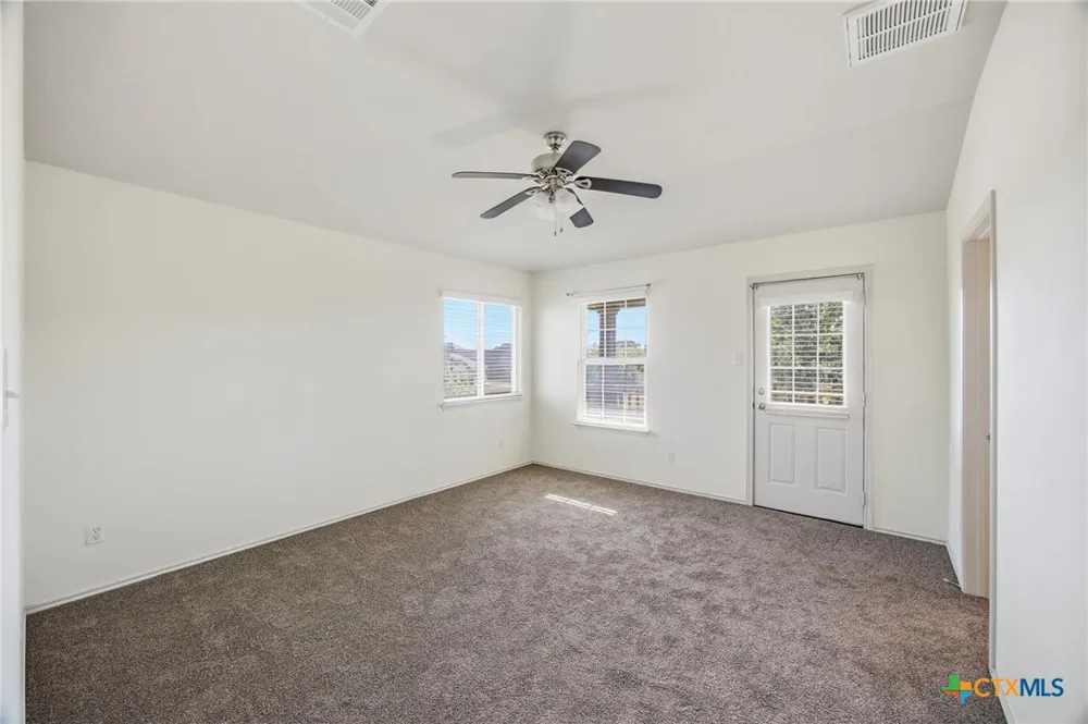 408 Azurite Drive Jarrell, TX 76537