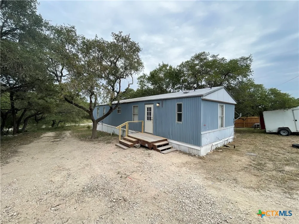 611 Buck Trail Canyon Lake, TX 78133