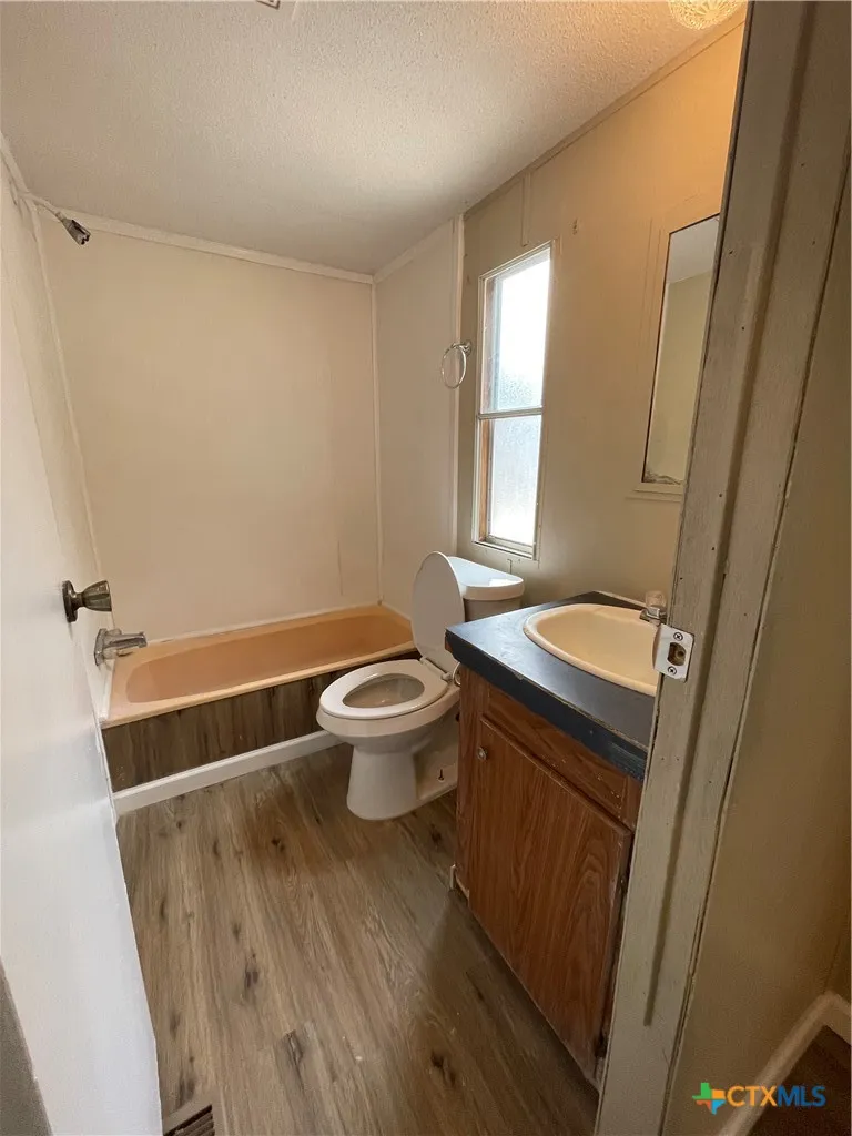 611 Buck Trail Canyon Lake, TX 78133