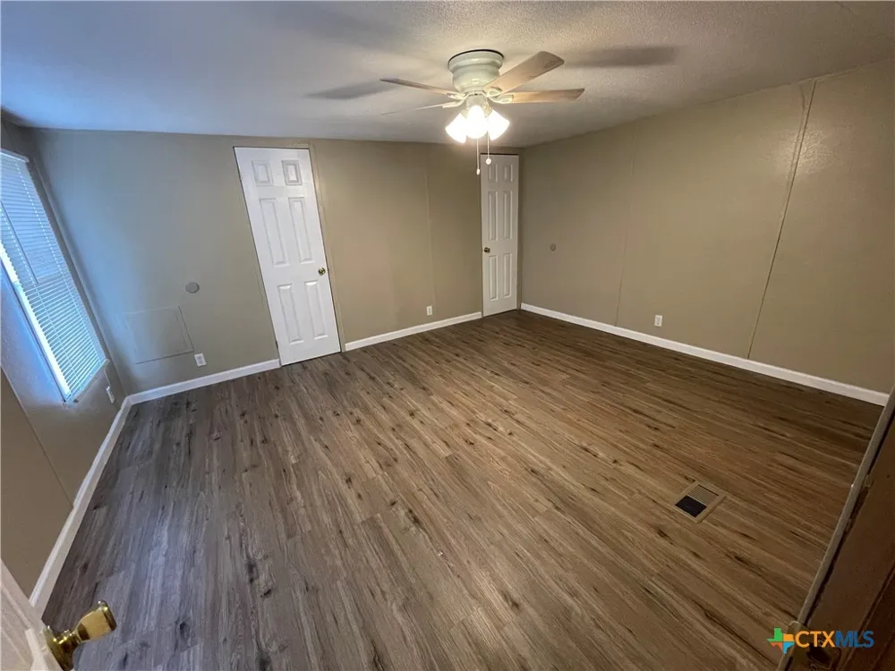 611 Buck Trail Canyon Lake, TX 78133
