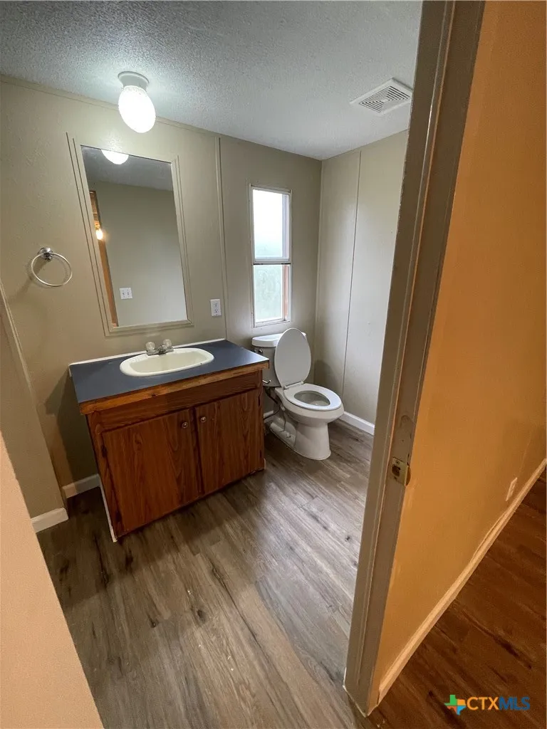 611 Buck Trail Canyon Lake, TX 78133