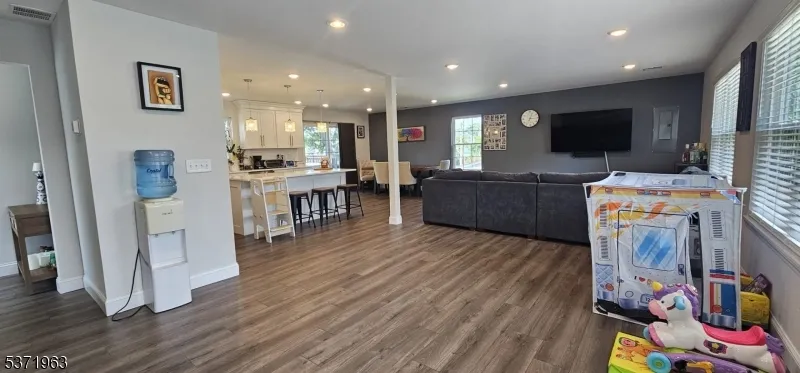 217 Seeley Ave Keansburg, NJ 07734
