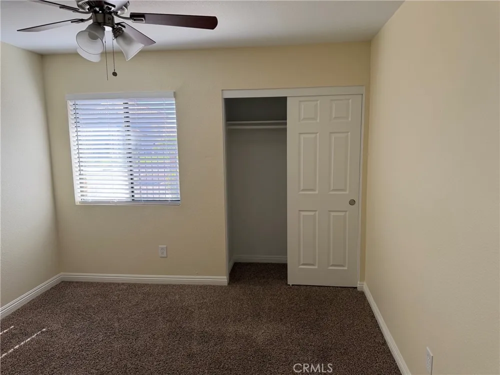 27290 Outrigger Lane Helendale, CA 92342
