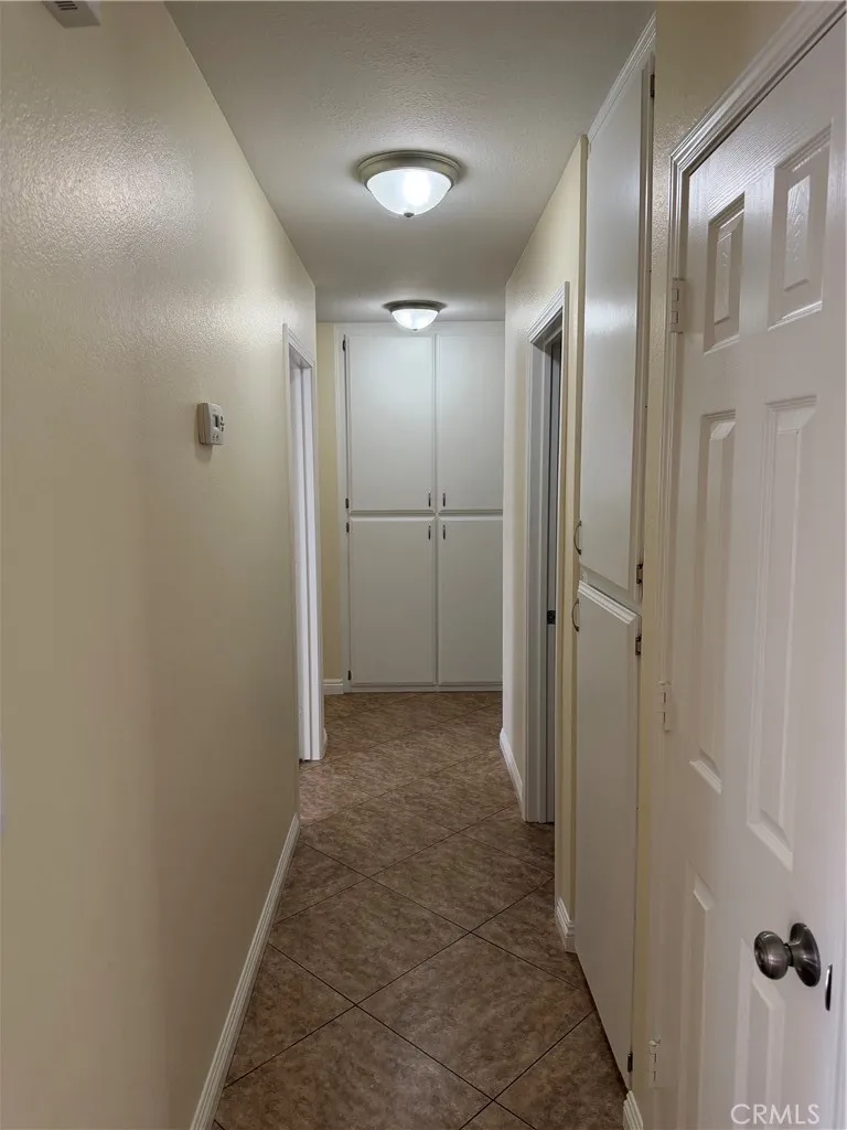 27290 Outrigger Lane Helendale, CA 92342