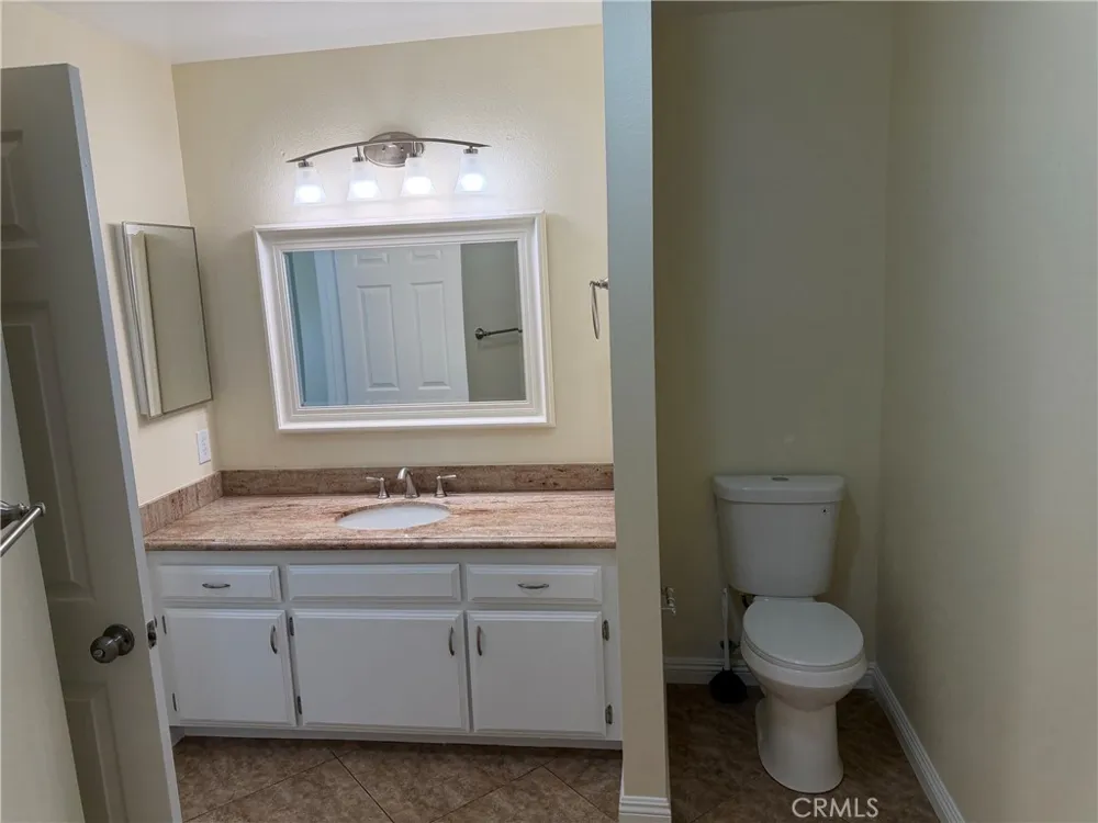 27290 Outrigger Lane Helendale, CA 92342