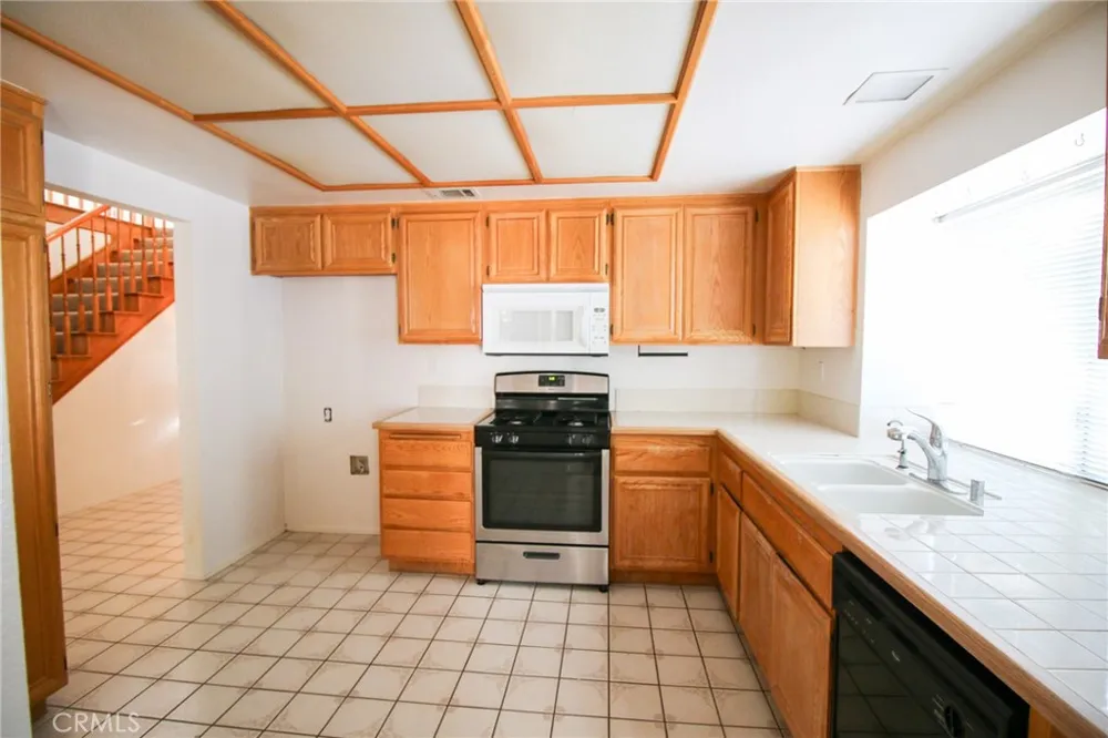 28772 Bridge Water Lane Menifee, CA 92584