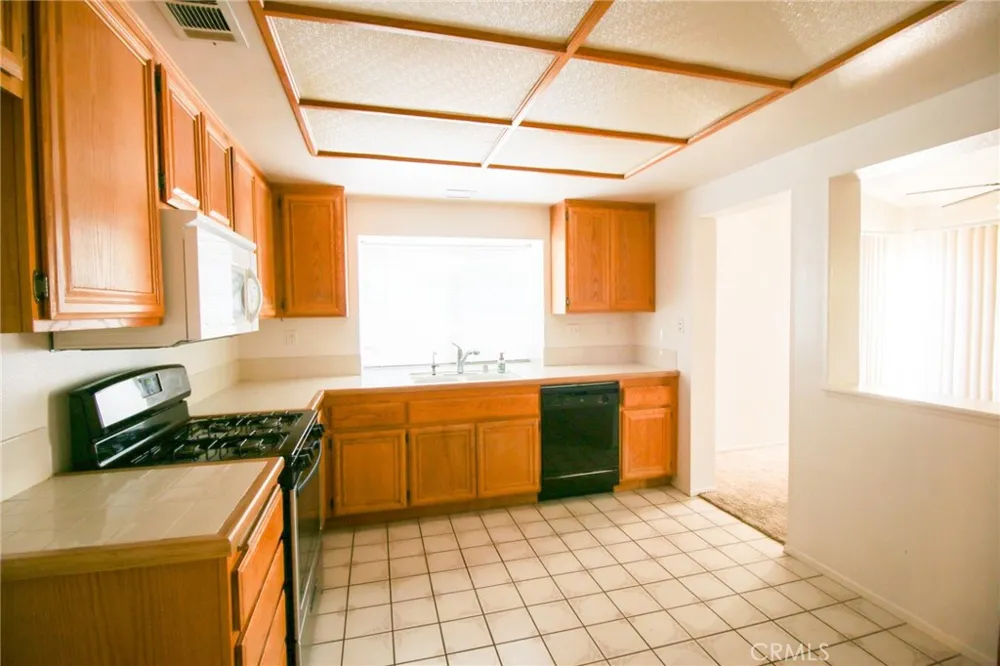 28772 Bridge Water Lane Menifee, CA 92584