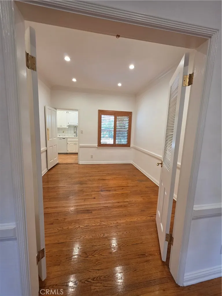 135 S Canon Beverly Hills, CA 90212