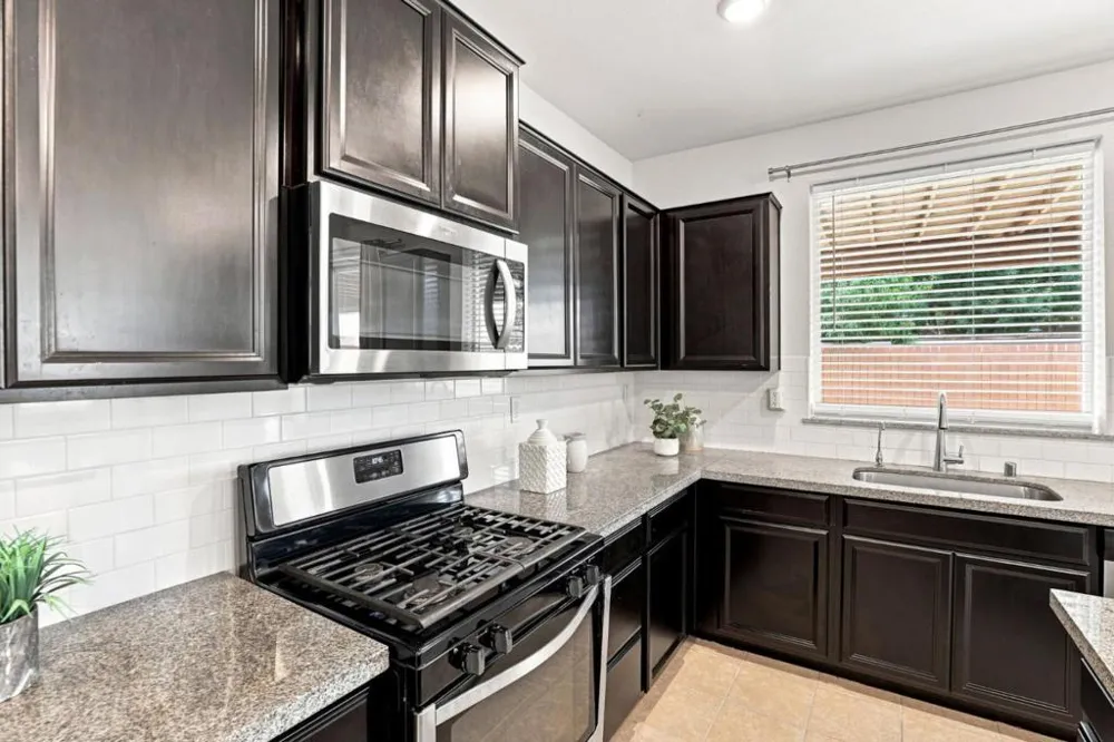 600 Duran Court Hollister, CA 95023