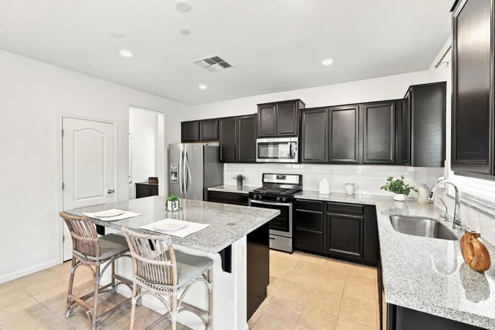 600 Duran Court Hollister, CA 95023