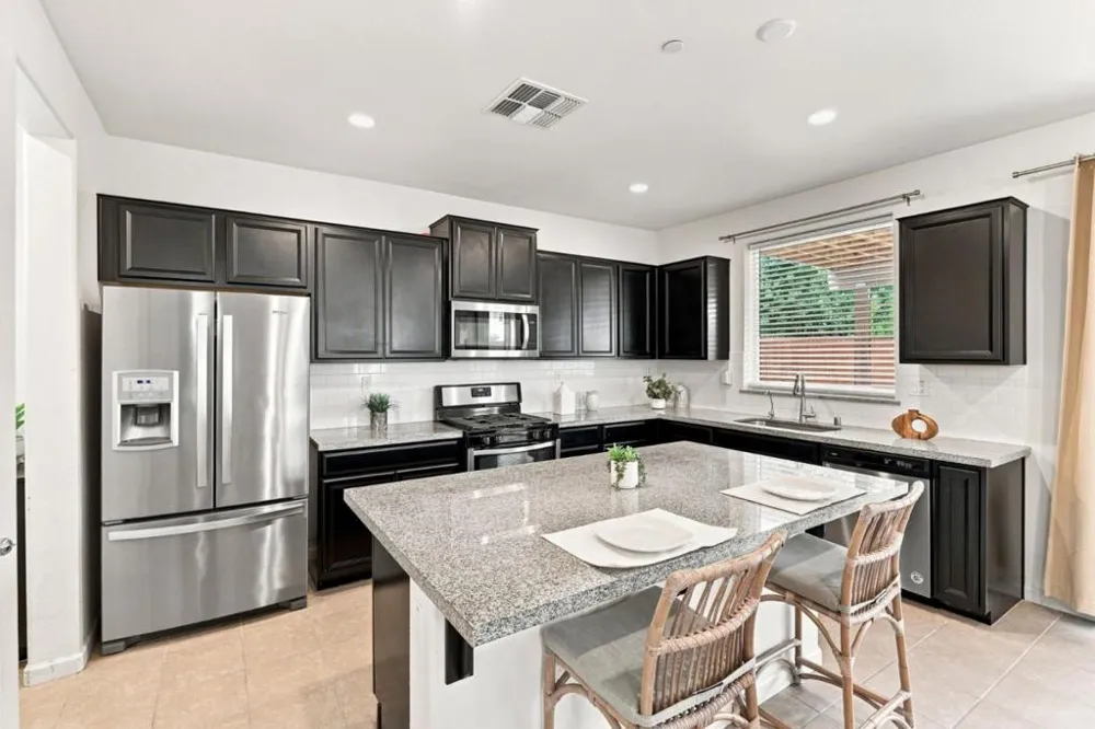 600 Duran Court Hollister, CA 95023