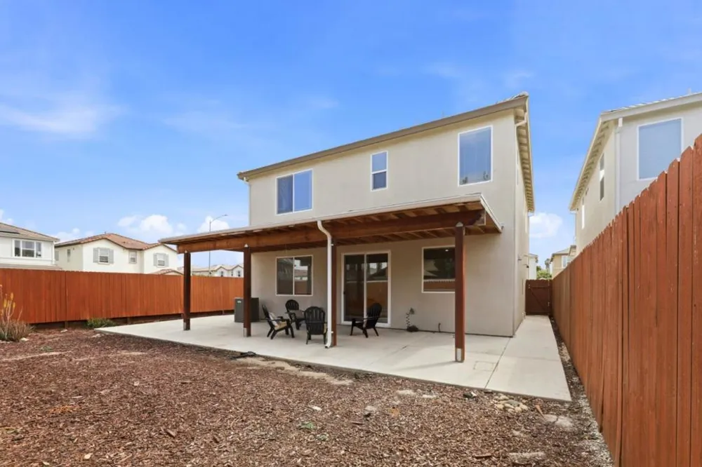 600 Duran Court Hollister, CA 95023