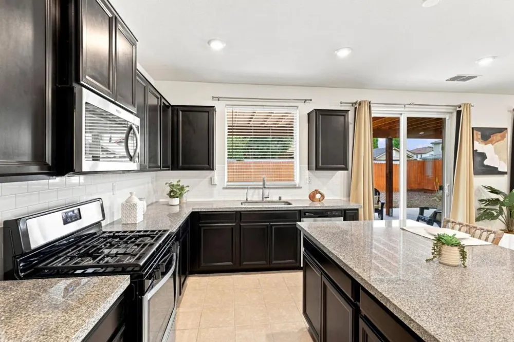 600 Duran Court Hollister, CA 95023
