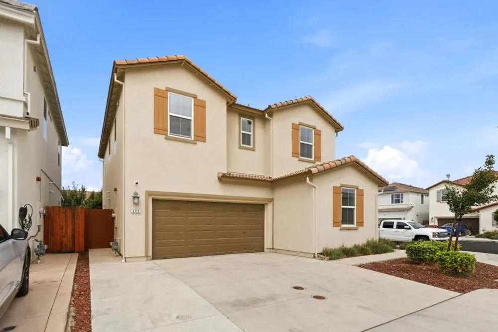 600 Duran Court Hollister, CA 95023