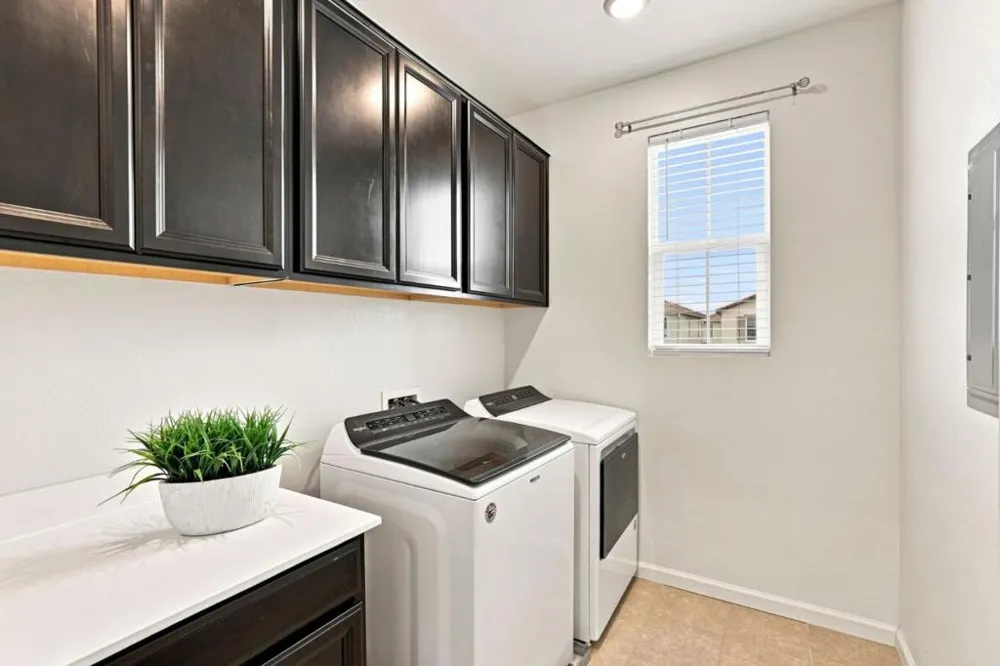 600 Duran Court Hollister, CA 95023