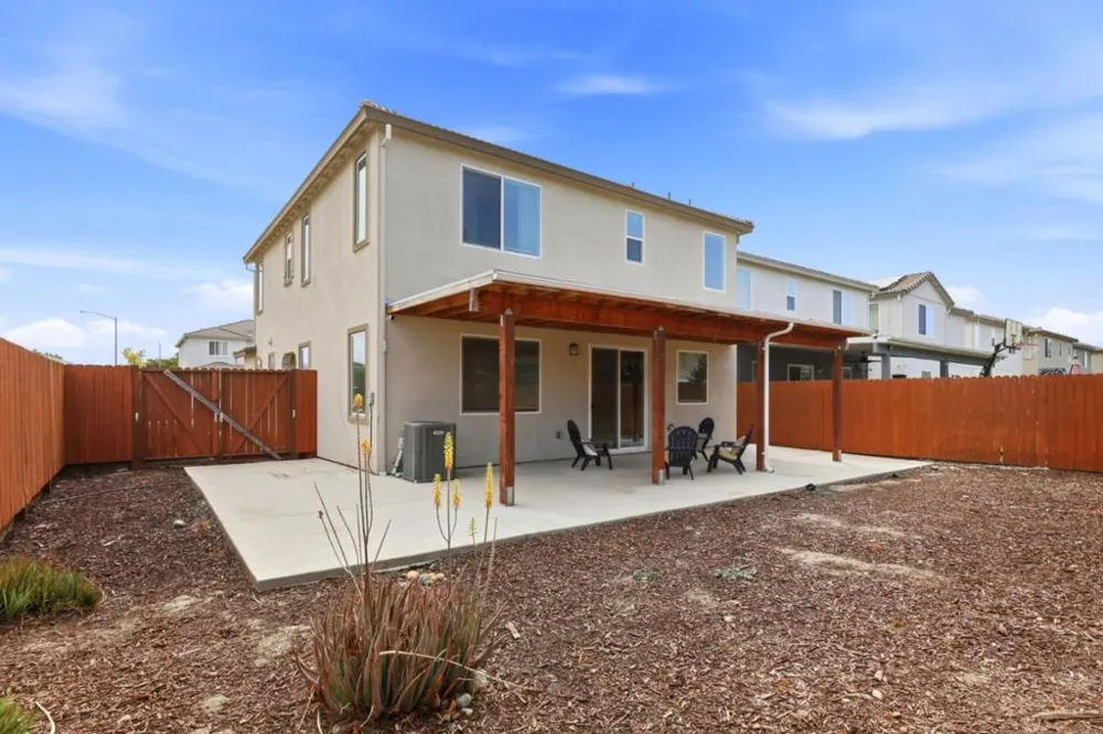 600 Duran Court Hollister, CA 95023