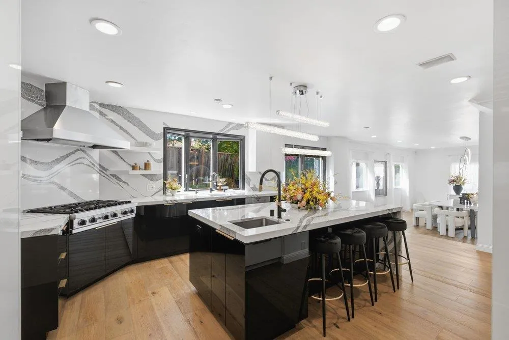 16215 Rose Avenue Monte Sereno, CA 95030