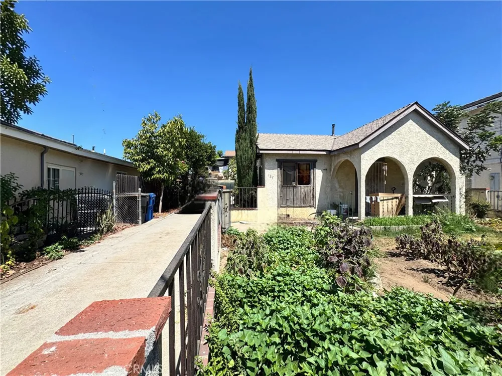 127 W Glendon San Gabriel, CA 91776