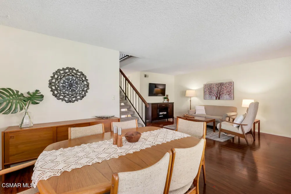 19208 Hamlin Street #4 Reseda, CA 91335