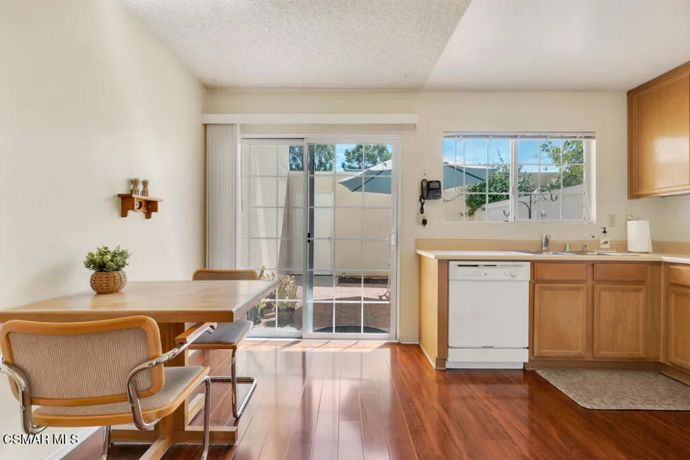 19208 Hamlin Street #4 Reseda, CA 91335