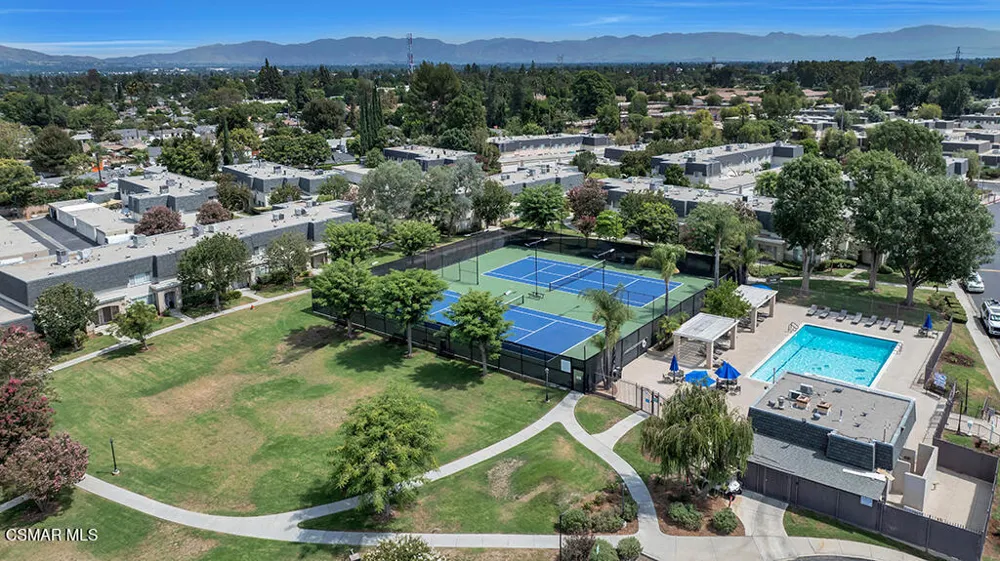 19208 Hamlin Street #4 Reseda, CA 91335