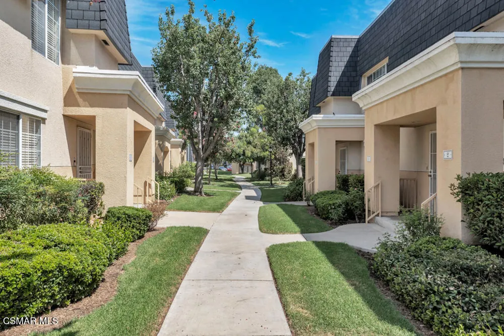 19208 Hamlin Street #4 Reseda, CA 91335