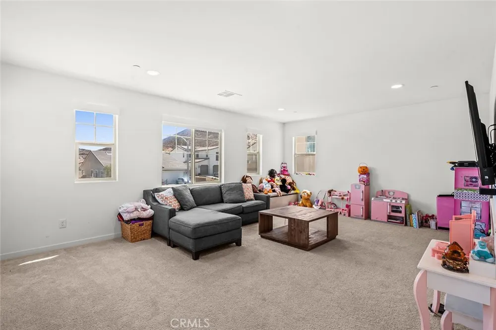 29633 Kearney Court Winchester, CA 92596