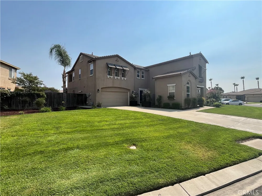 15075 Torrey Pines Chowchilla, CA 93610