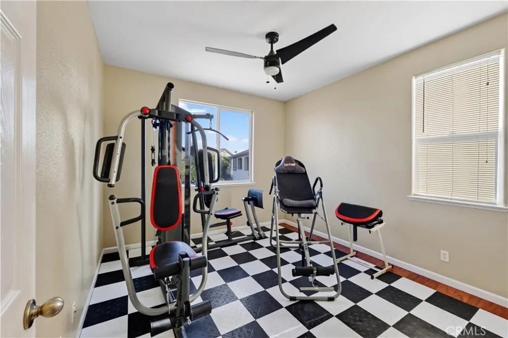 15075 Torrey Pines Chowchilla, CA 93610