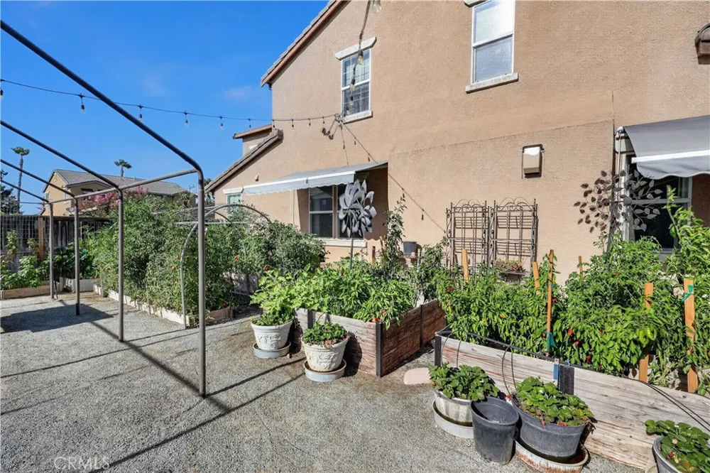 15075 Torrey Pines Chowchilla, CA 93610