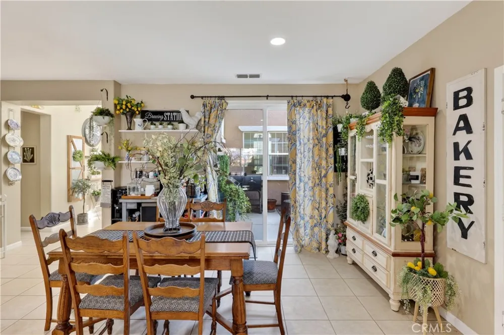 15075 Torrey Pines Chowchilla, CA 93610