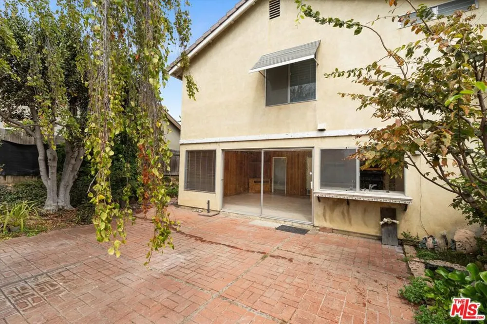 2243 Newquist Court Camarillo, CA 93010