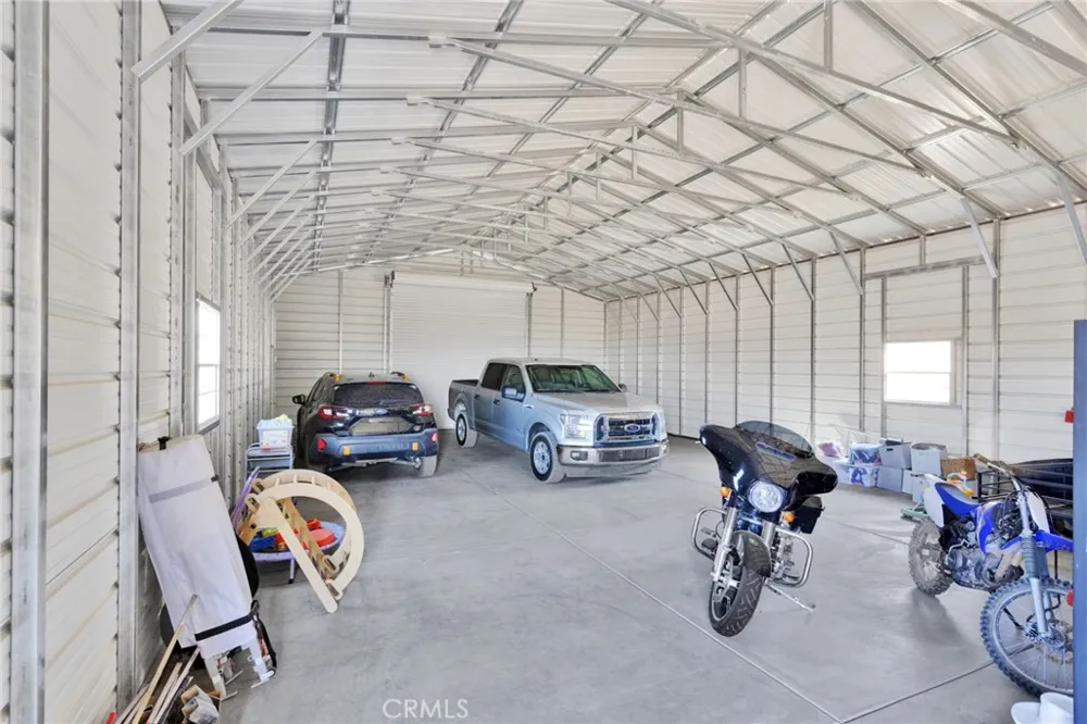9356 Bonita Vista Apple Valley, CA 92308