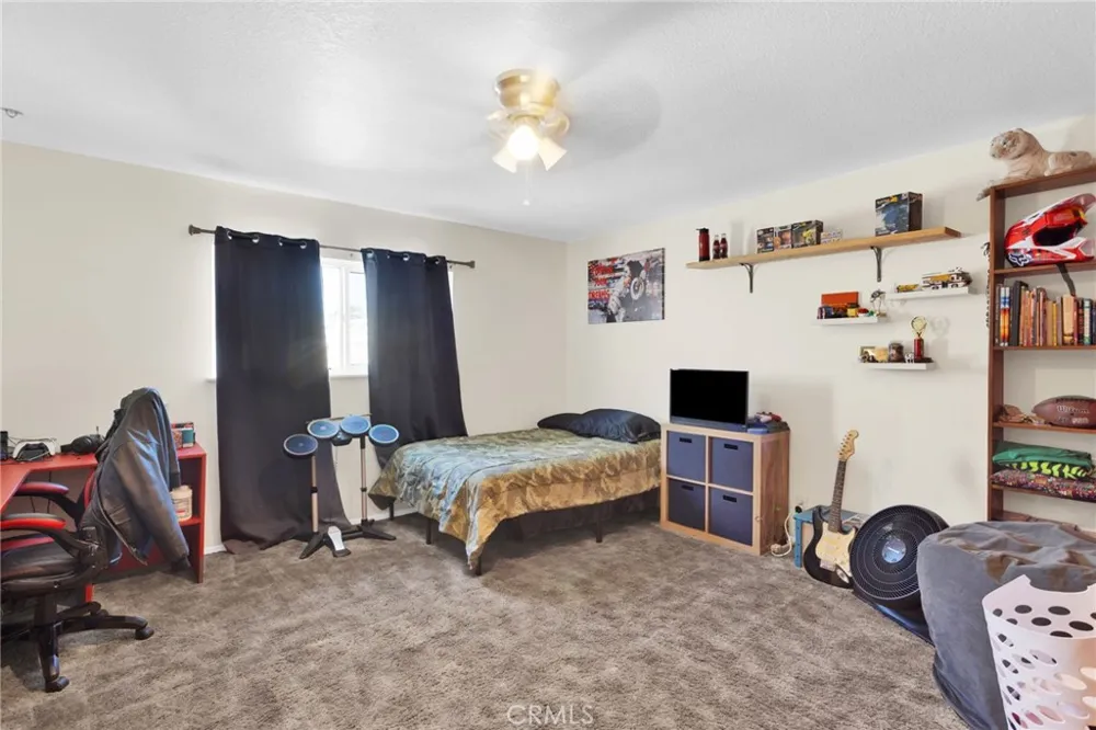 9356 Bonita Vista Apple Valley, CA 92308