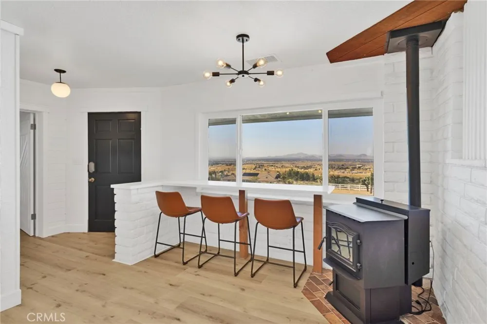 9356 Bonita Vista Apple Valley, CA 92308