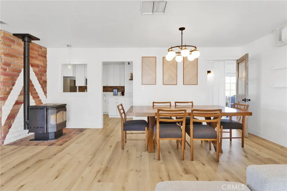 9356 Bonita Vista Apple Valley, CA 92308